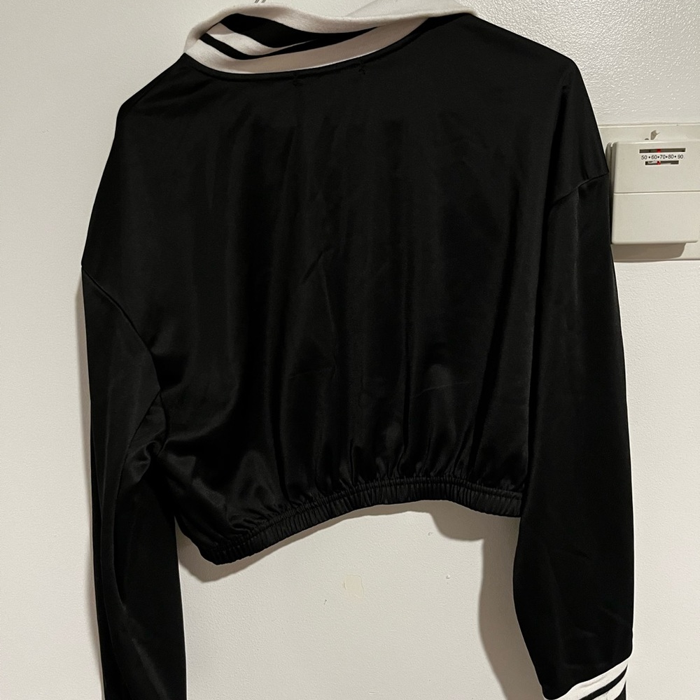 Size M - Picture 3 of 3